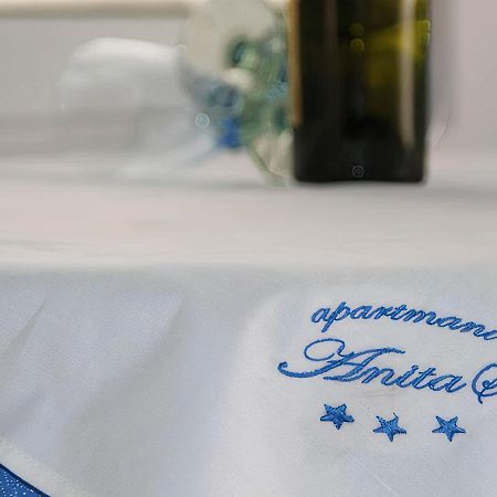 Apartmani Anitas Gradac  Esterno foto
