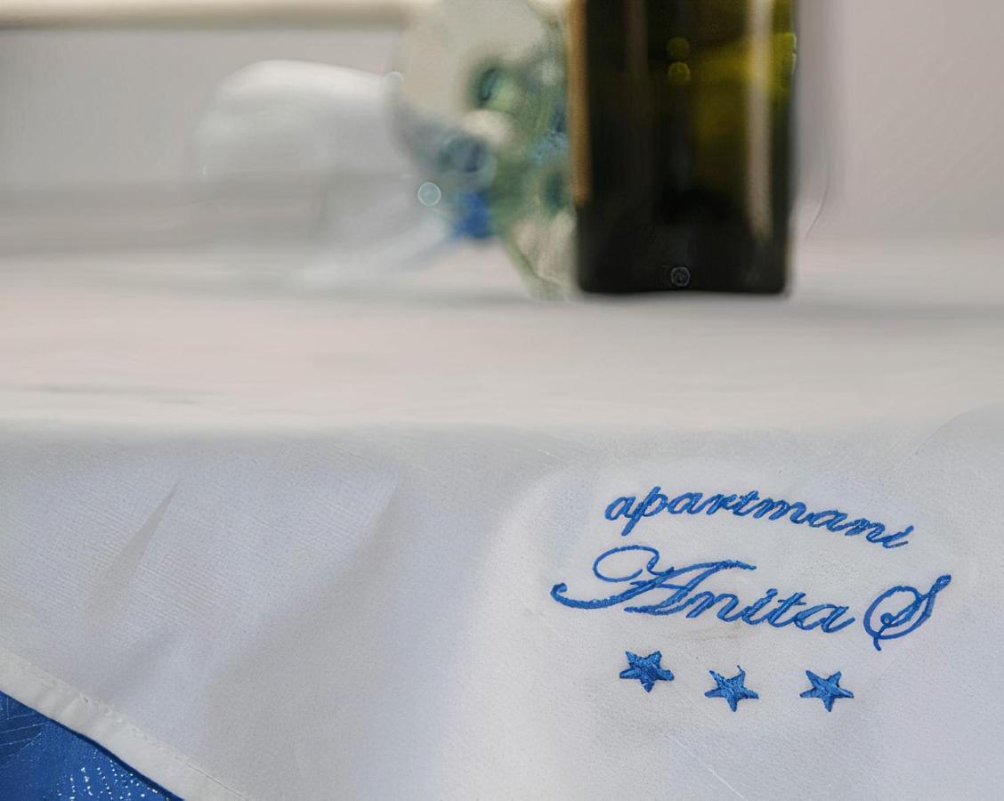 Apartmani Anitas Gradac  Esterno foto