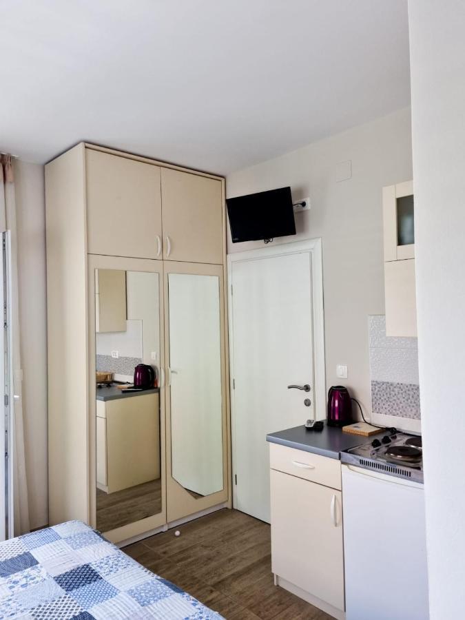 Apartmani Anitas Gradac  Esterno foto