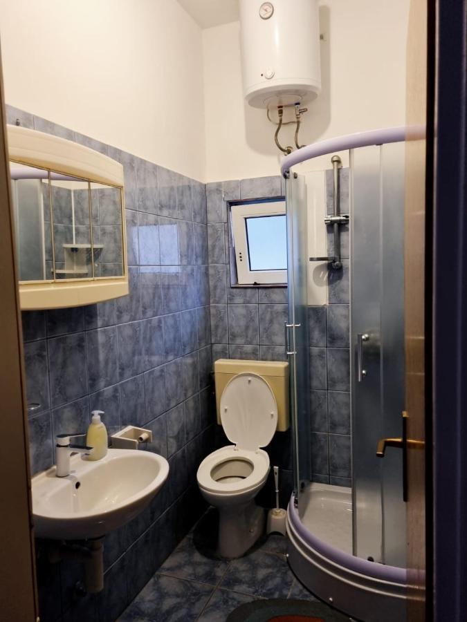 Apartmani Anitas Gradac  Esterno foto